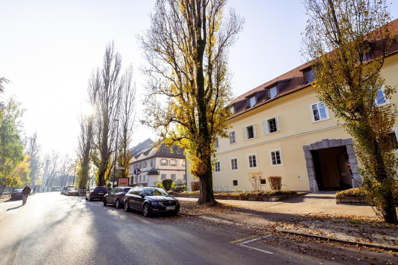 Apartment Living Vegova-with Parking Ljubljana