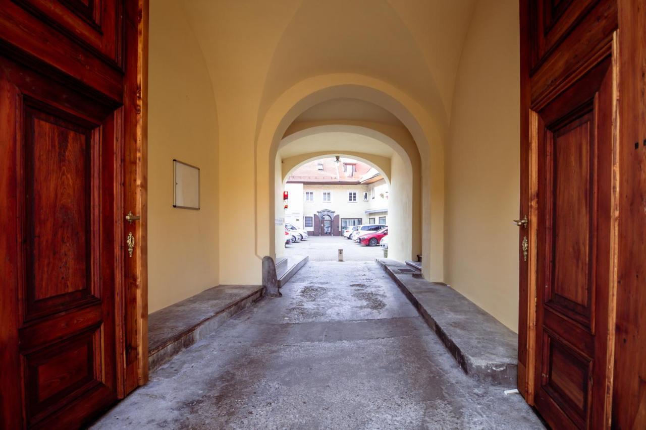 Living Vegova-with Parking *