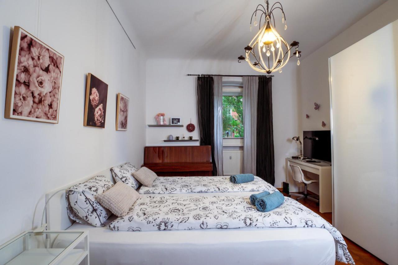 Living Vegova-with Parking Apartment Ljubljana