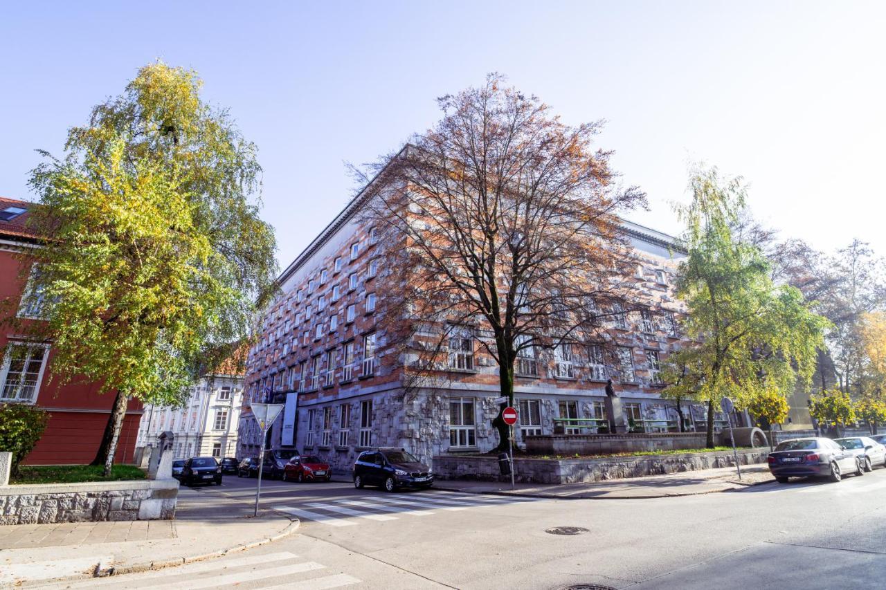 Living Vegova-with Parking